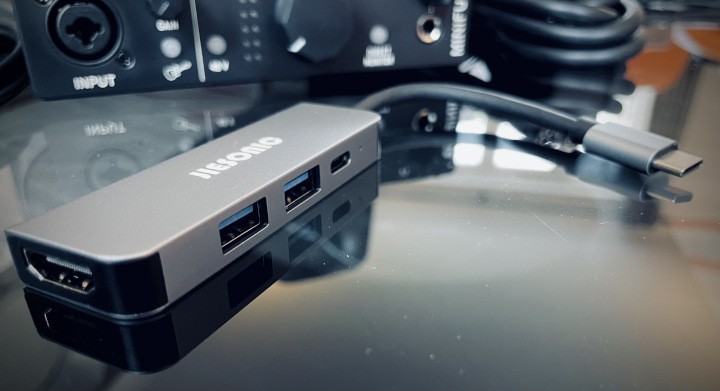 USB-C Hub For MacBook Air USB-C Hub For MacBook Air