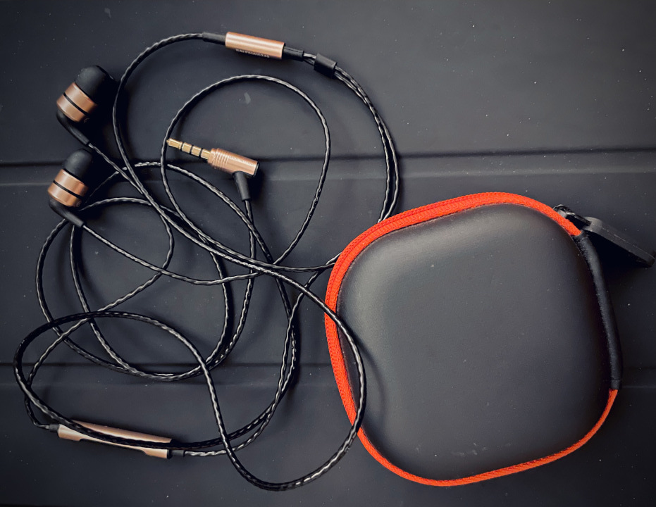 SoundMagic E80c SoundMagic E80c